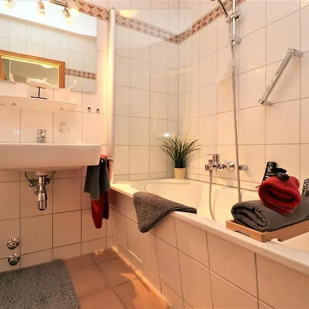 Oewern Diek App 27 Wustrow (Fischland)