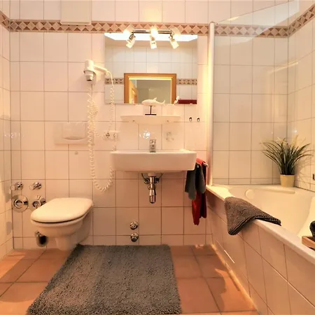 Oewern Diek App 27 *