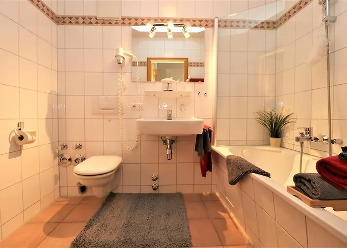 Oewern Diek App 27 *